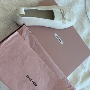 Miu Miu Cream-White Leather Ballet Flats with Bow
